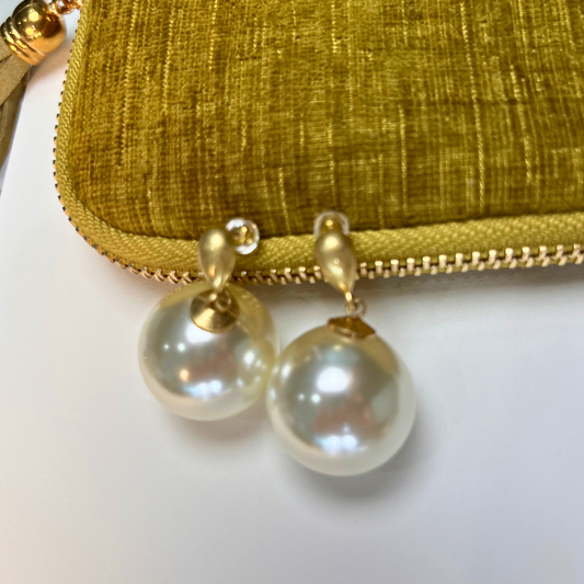 Bold Oversized Pearl Stud Earrings – Vintage Gold Finish