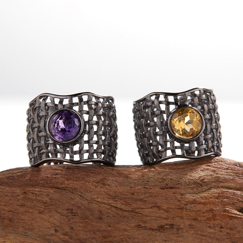 Vintage intricate 925 silver ring with crystal set