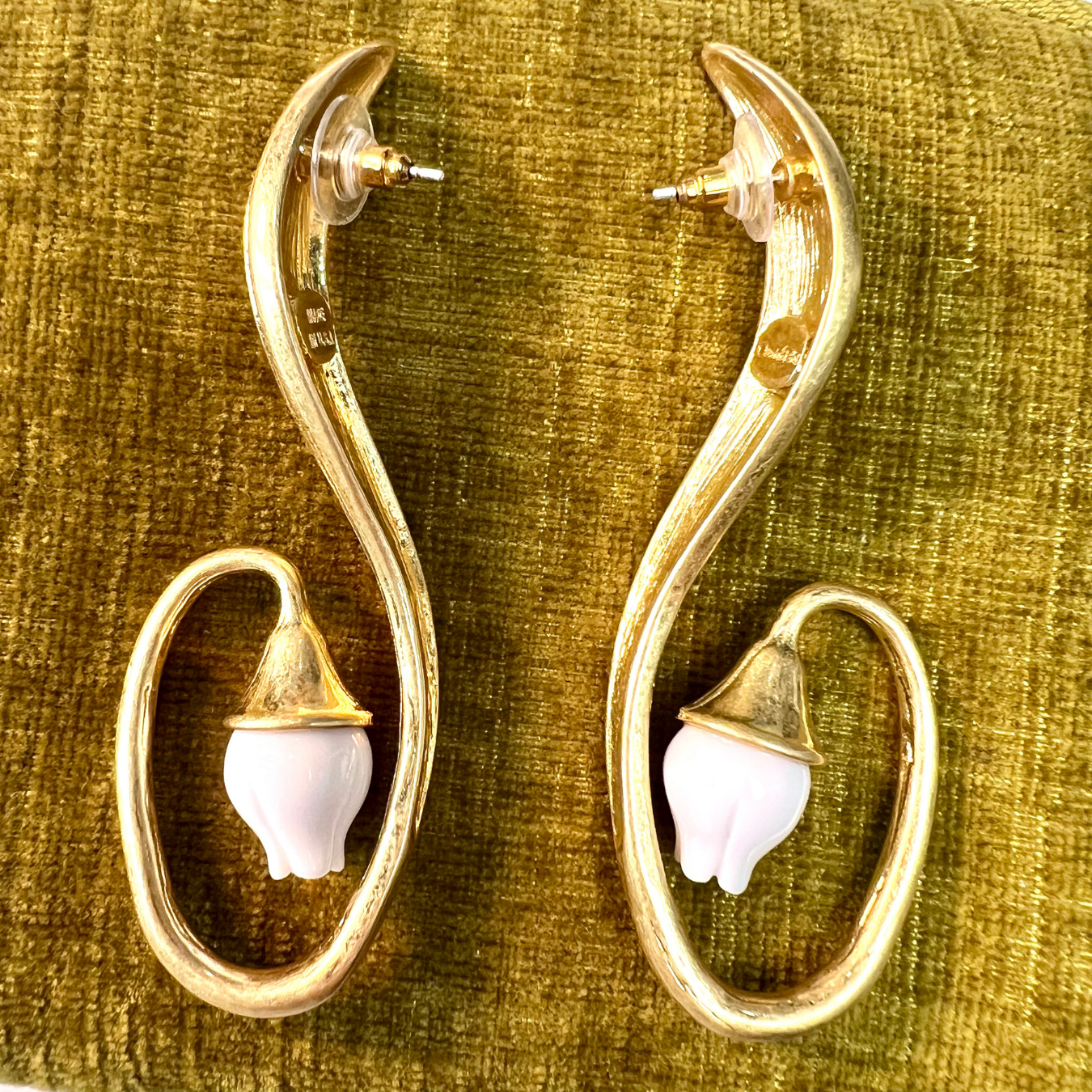 Valley Lily Bellflower Drop Earrings – Vintage Gold with 925 Silver Posts