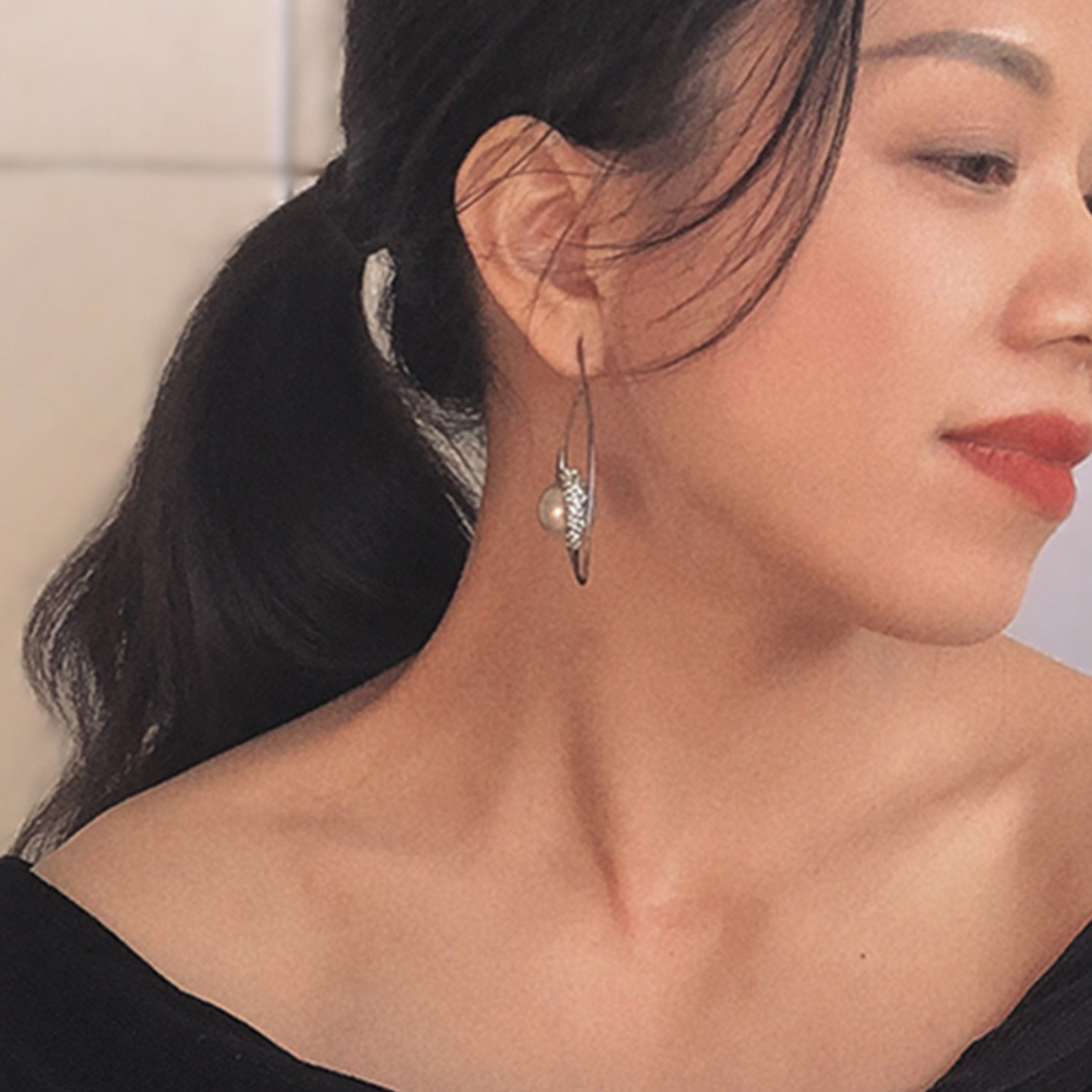 18K Gold-Plated Leaf Pearl Drop Earrings with Zircon Detail