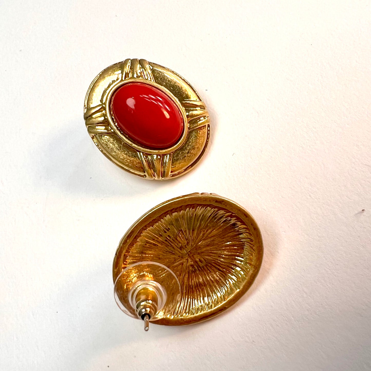 Vintage Shield Oval Stud Earrings – Limited Edition