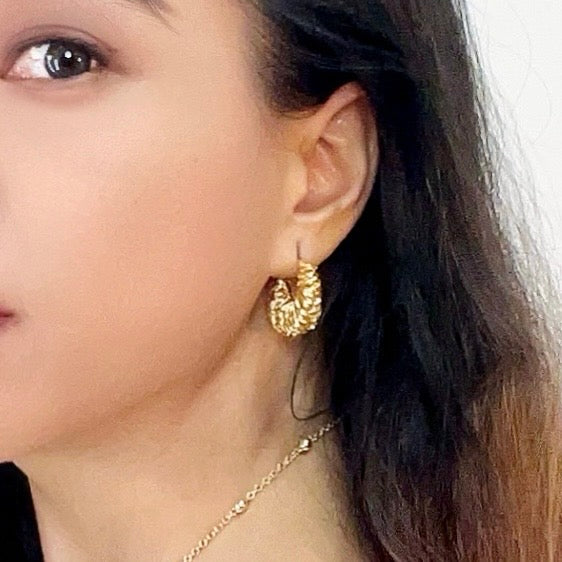 Gold Croissant Weave Hoop Earrings – 18K Gold Plated
