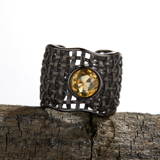 Vintage intricate 925 silver ring with crystal set